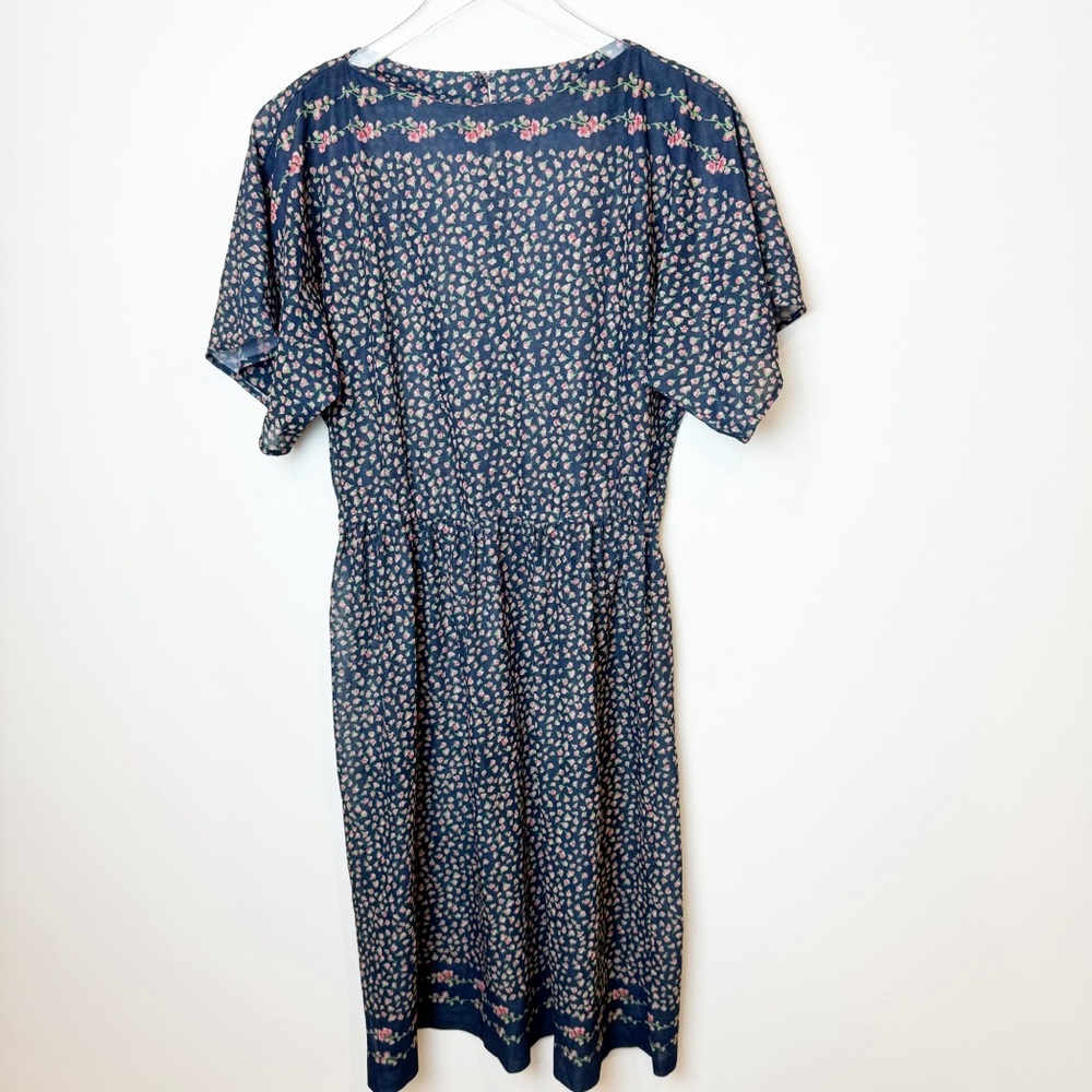 Vintage | 1970's Ditsy Floral Print Semi Sheer Dress